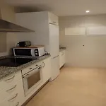 Retreat With Shared Pool Apartment *