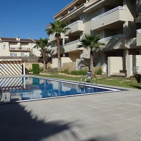 Apartamento Retreat With Shared Pool