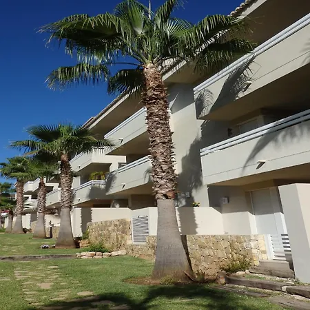 Retreat With Shared Pool Apartamento *