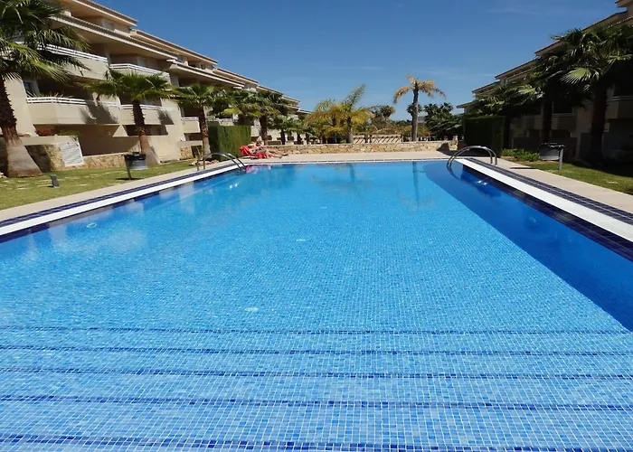 Appartamento Retreat With Shared Pool *