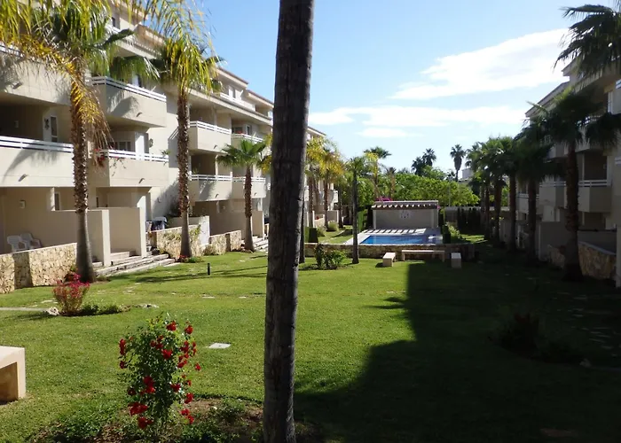 Retreat With Shared Pool * Pego