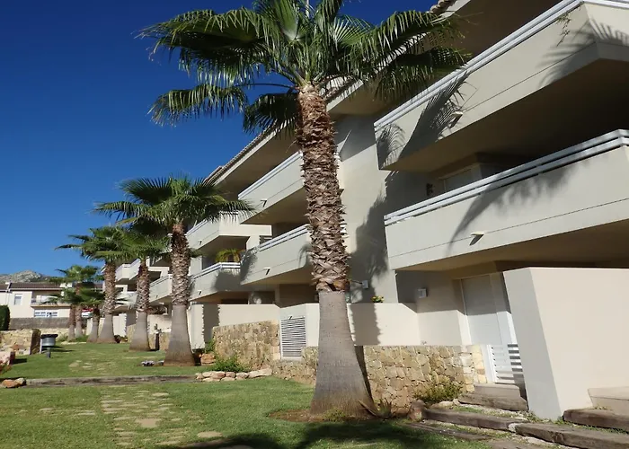 Retreat With Shared Pool Apartamento *