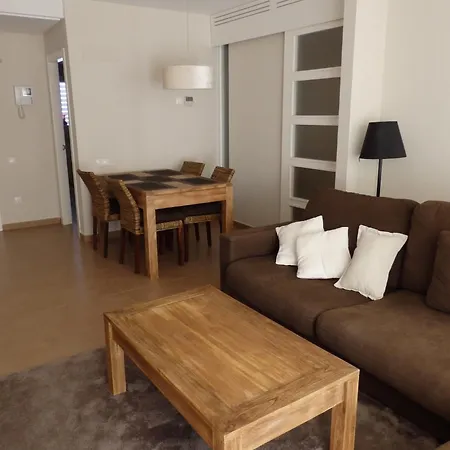 Daire Retreat With Shared Pool *